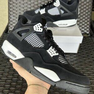 AIR JORDAN 4 RETRO WHITE THUNDER